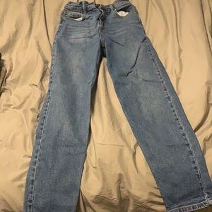 Fashionnova mom jeans